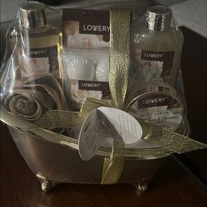 Love Gold Bath & Body Gift Set